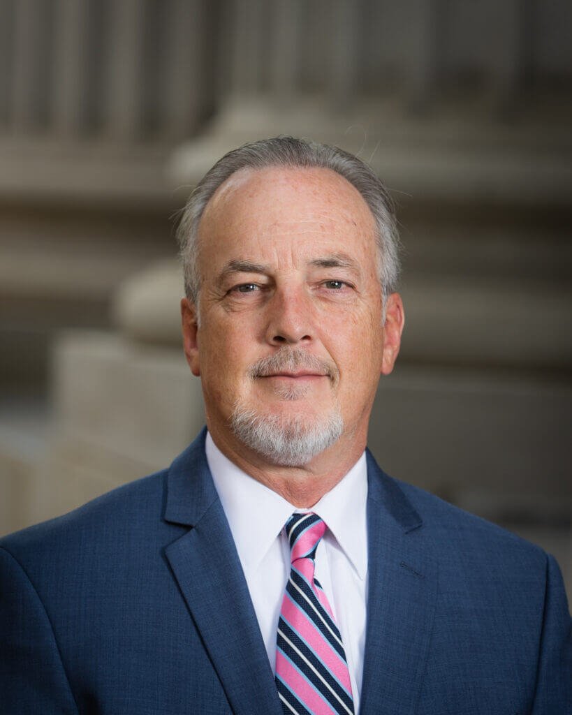 Stowell-Crayk_Douglas-Stowell-819x1024