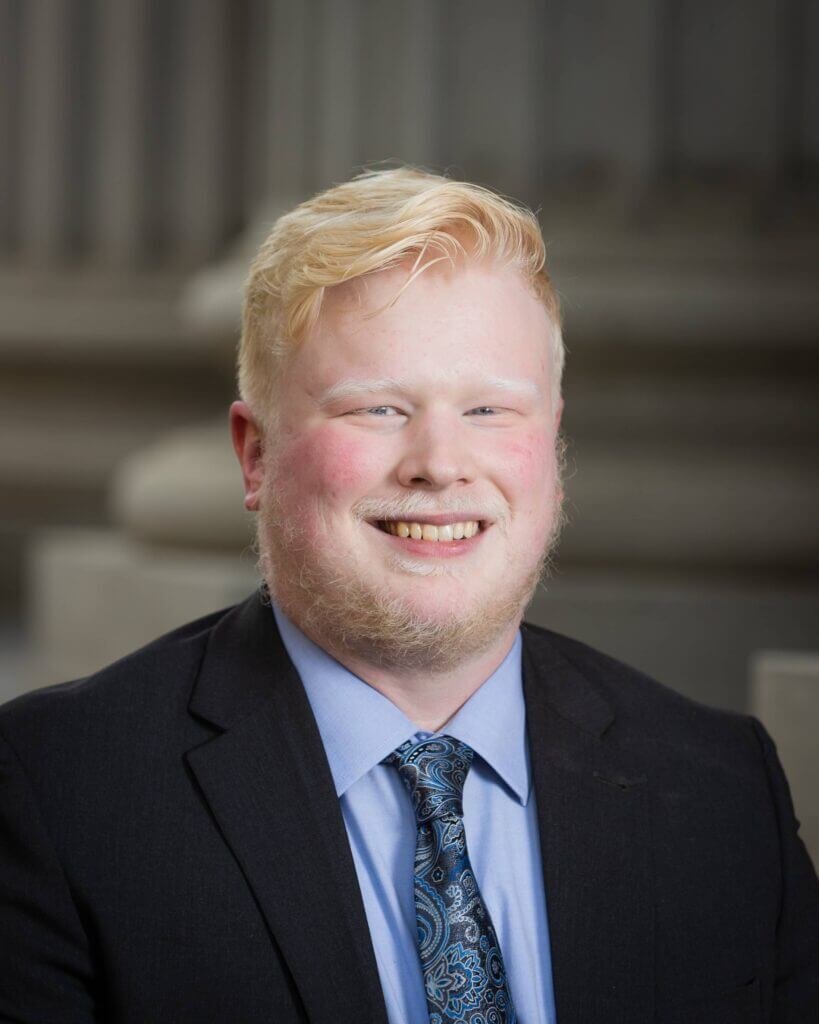 Stowell-Crayk_Jerrod-Barnen-819x1024